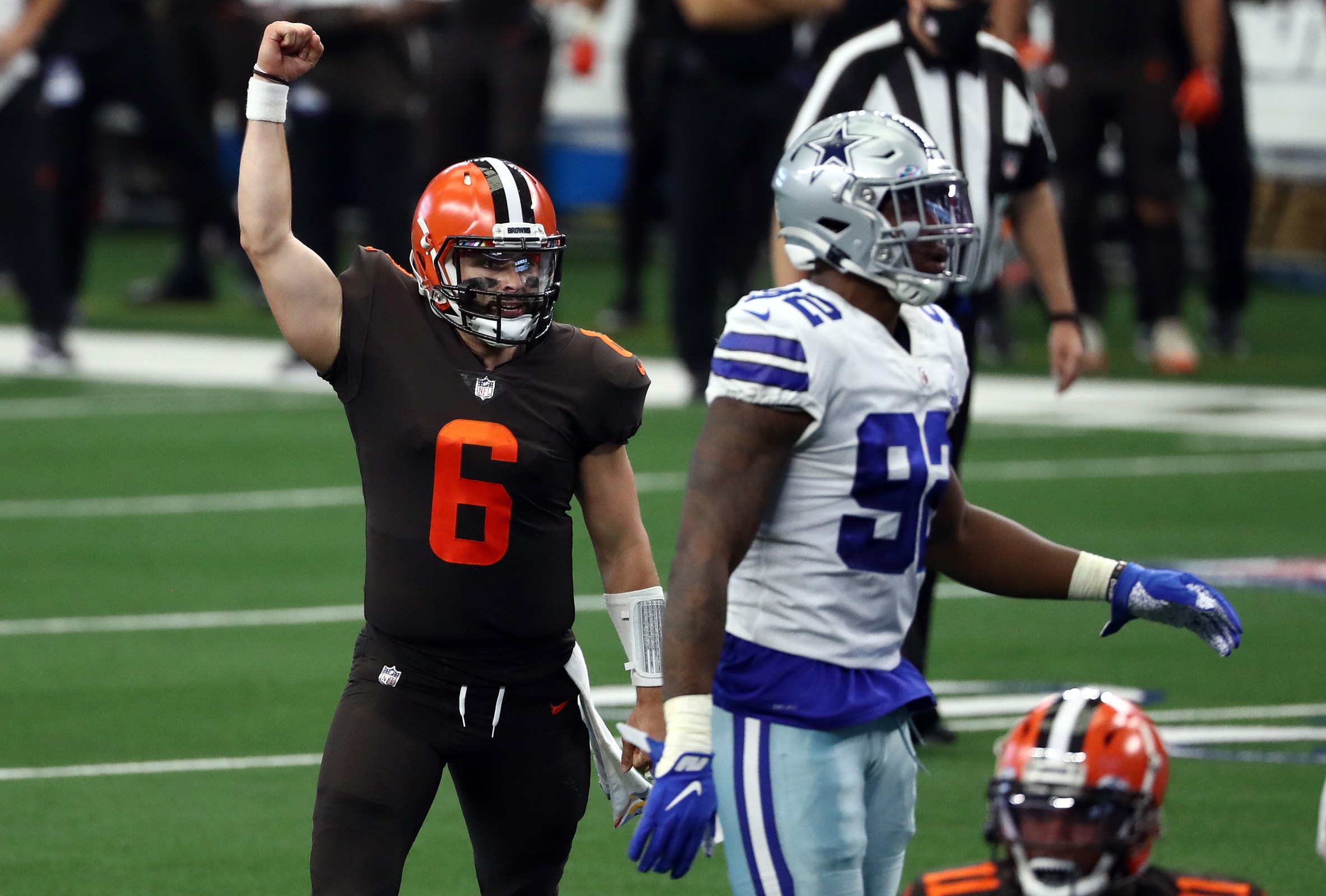 Baker Mayfield #6 of the Cleveland Browns celebrates a touchdown