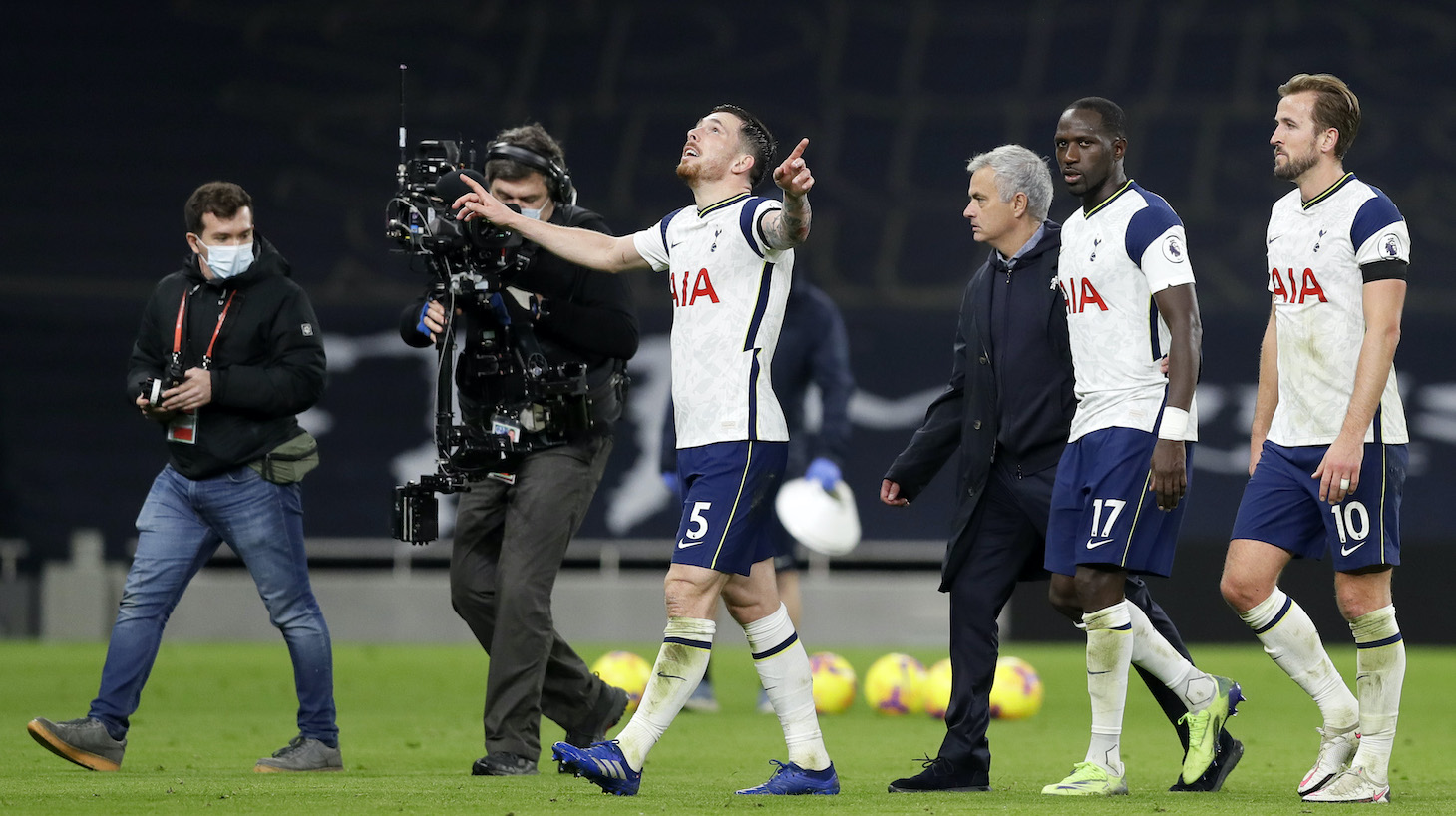 Pierre-Emile Hojbjerg of Tottenham Hotspur celebrates following his team's victory in the Premier League match between Tottenham Hotspur and Manchester City at Tottenham Hotspur Stadium on November 21, 2020 in London, England.