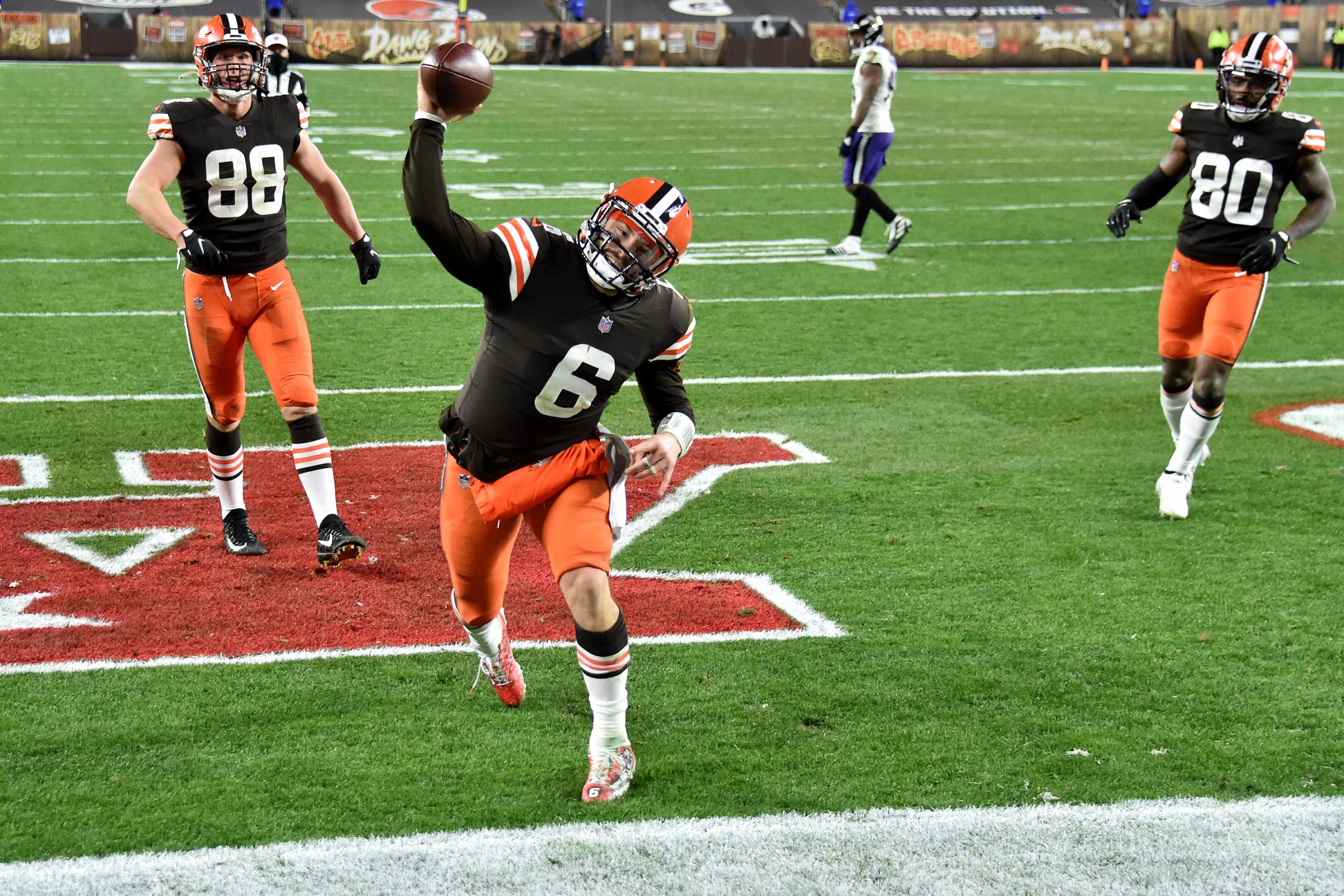Baker Mayfield #6 of the Cleveland Browns celebrates a touchdown