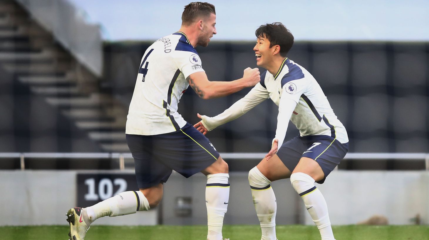 Tottenham Hotspur's Belgian defender Toby Alderweireld (L) celebrates with Tottenham Hotspur's South Korean striker Son Heung-Min after he scores his team's third goal during the English Premier League football match between Tottenham Hotspur and Leeds United at Tottenham Hotspur Stadium in London, on January 2, 2021.