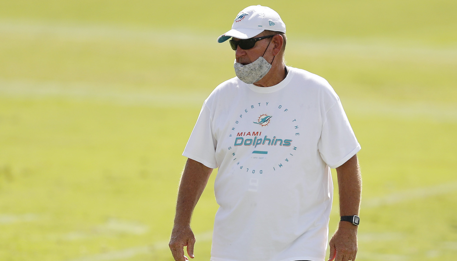 DAVIE, FLORIDA - AUGUST 18: Offensive coordinator Chan Gailey of the Miami Dolphins looks on during training camp at Baptist Health Training Facility at Nova Southern University on August 18, 2020 in Davie, Florida. (Photo by Michael Reaves/Getty Images)