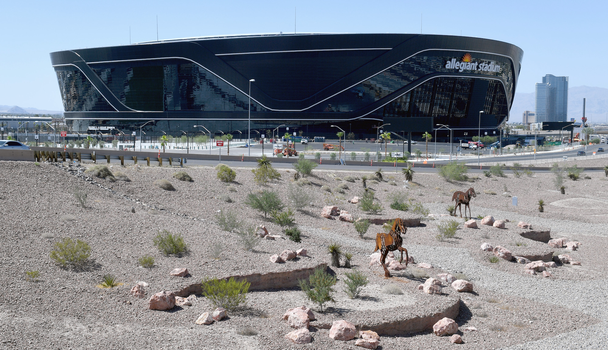 LAS VEGAS, NEVADA - JULY 01: Construction continues at Allegiant Stadium, the USD 2 billion, glass-domed future home of the Las Vegas Raiders on July 1, 2020 in Las Vegas, Nevada. The Raiders and the UNLV Rebels football teams are scheduled to begin play at the 65,000-seat facility in their 2020 seasons. (Photo by Ethan Miller/Getty Images)
