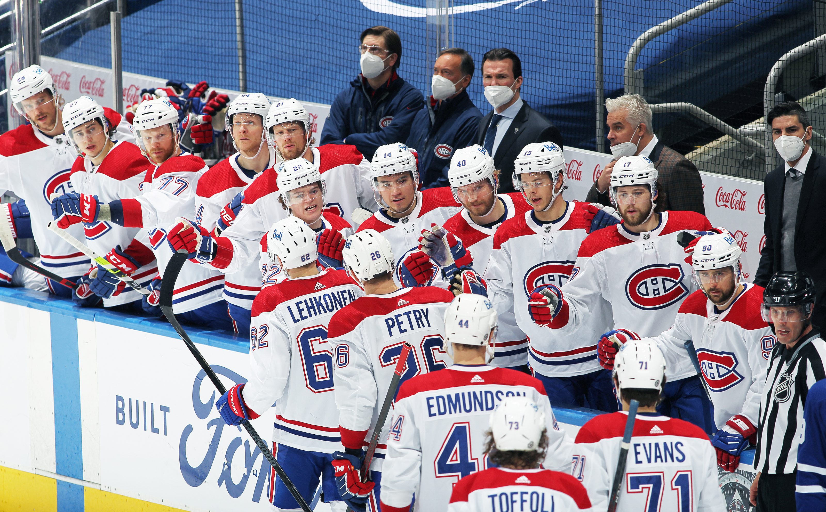 Montreal Canadiens celebrate a goal