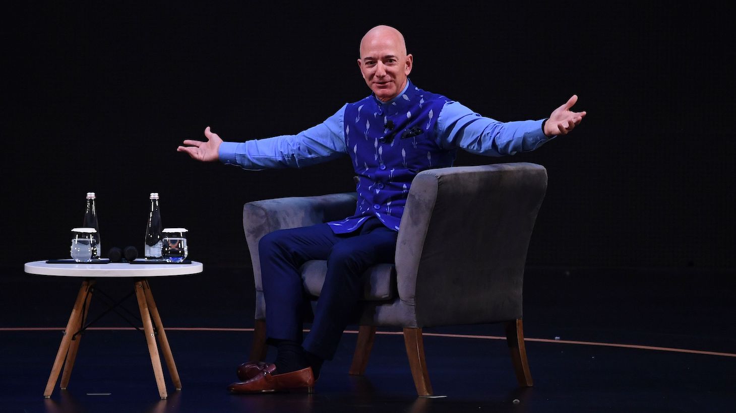 CEO of Amazon Jeff Bezos (R) gestures during the Amazon's annual Smbhav event in New Delhi on January 15, 2020. - Bezos, whose worth has been estimated at more than $110 billion, is officially in India for a meeting of business leaders in New Delhi. (Photo by Sajjad HUSSAIN / AFP) (Photo by SAJJAD HUSSAIN/AFP via Getty Images)