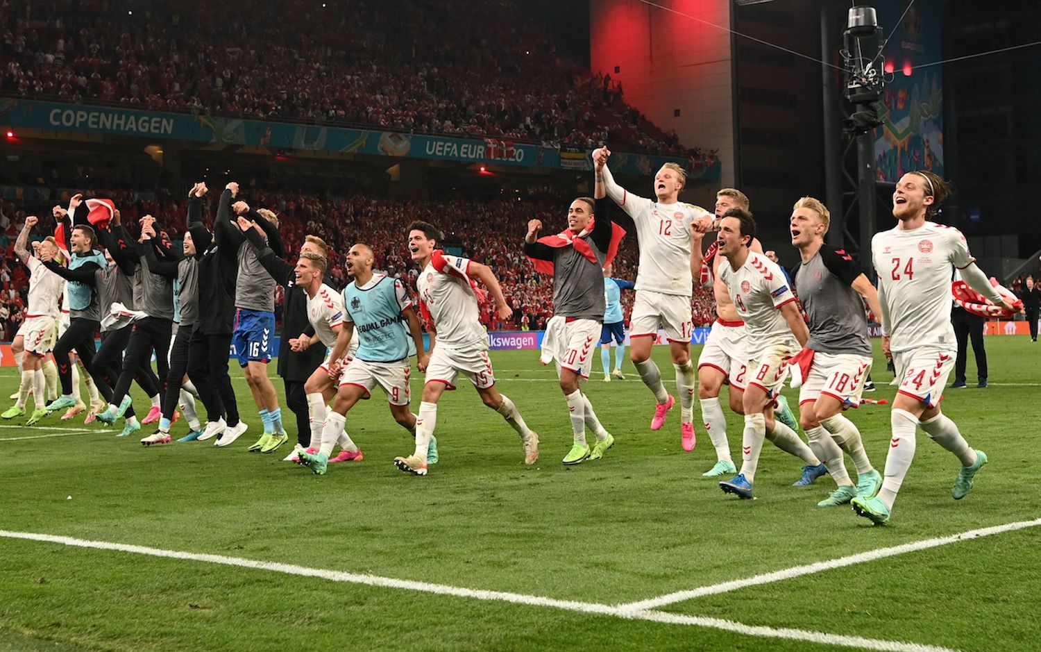 Denmark's players celebrate at the end of the UEFA EURO 2020 Group B football match between Russia and Denmark at Parken Stadium in Copenhagen on June 21, 2021. (Photo by Jonathan NACKSTRAND / POOL / AFP) (Photo by JONATHAN NACKSTRAND/POOL/AFP via Getty Images)