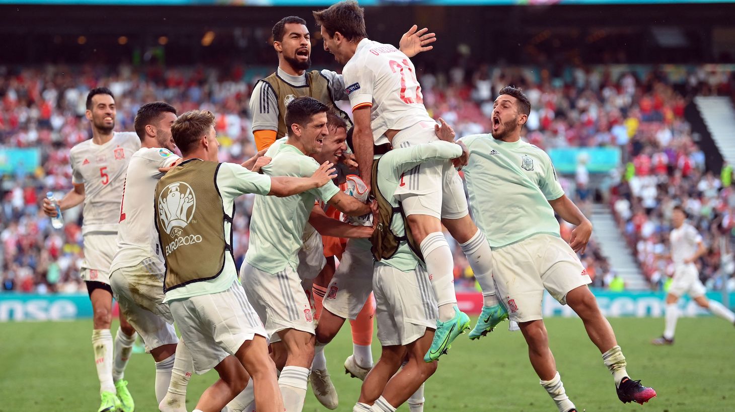 Spain's players celebrate their fifth goal during the UEFA EURO 2020 round of 16 football match between Croatia and Spain at the Parken Stadium in Copenhagen on June 28, 2021.