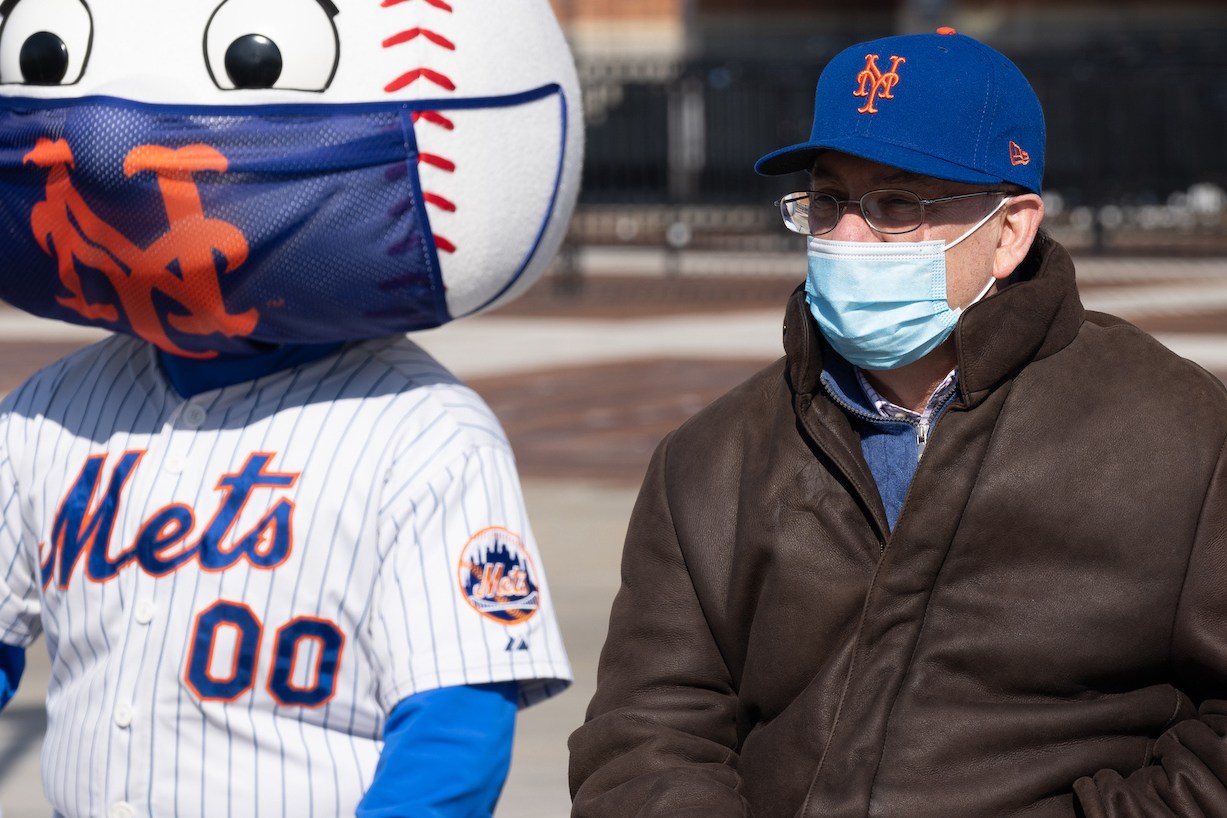 NEW YORK, NEW YORK - FEBRUARY 10: Mets owner Steve Cohen at the opening of the coronavirus (COVID-19) vaccination site at Citi Field on February 10, 2021 in the Queens borough of New York City. The inoculation site will focus on providing vaccinations to Queens residents, food service workers, and taxi drivers. (Photo by David Dee Delgado/Getty Images)