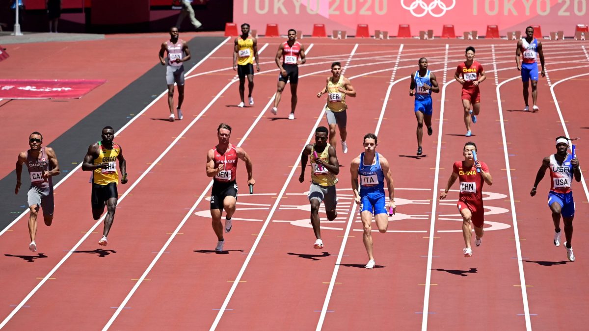 men's 4x100m relay heats