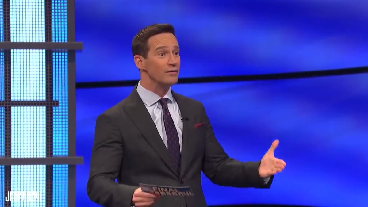 Mike Richards hosting Jeopardy last March