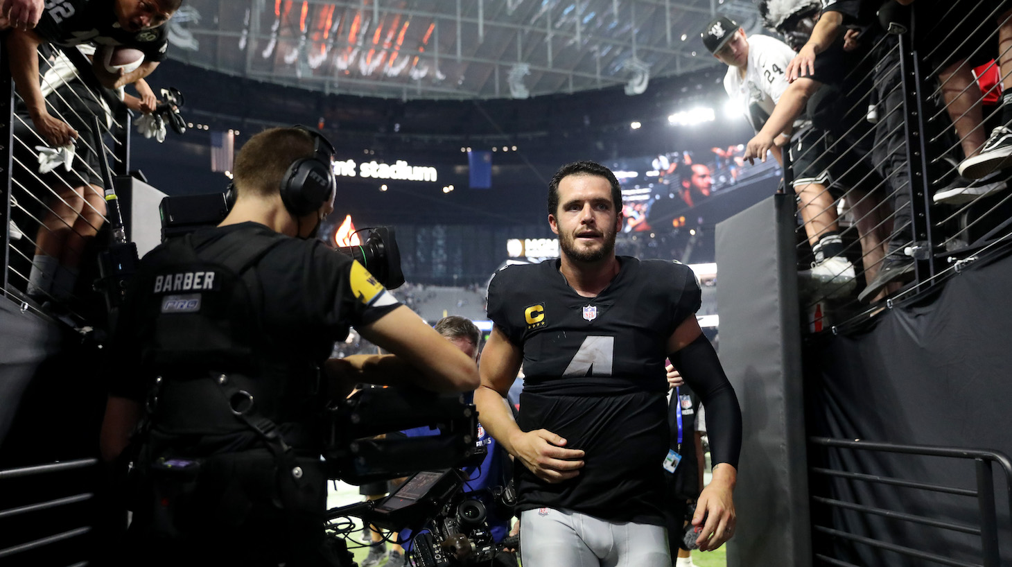 LAS VEGAS, NEVADA - SEPTEMBER 13: Derek Carr #4 of the Las Vegas Raiders leaves the field after the Las Vegas Raiders defeat the Baltimore Ravens 33-27 in overtime at Allegiant Stadium on September 13, 2021 in Las Vegas, Nevada. (Photo by Christian Petersen/Getty Images)