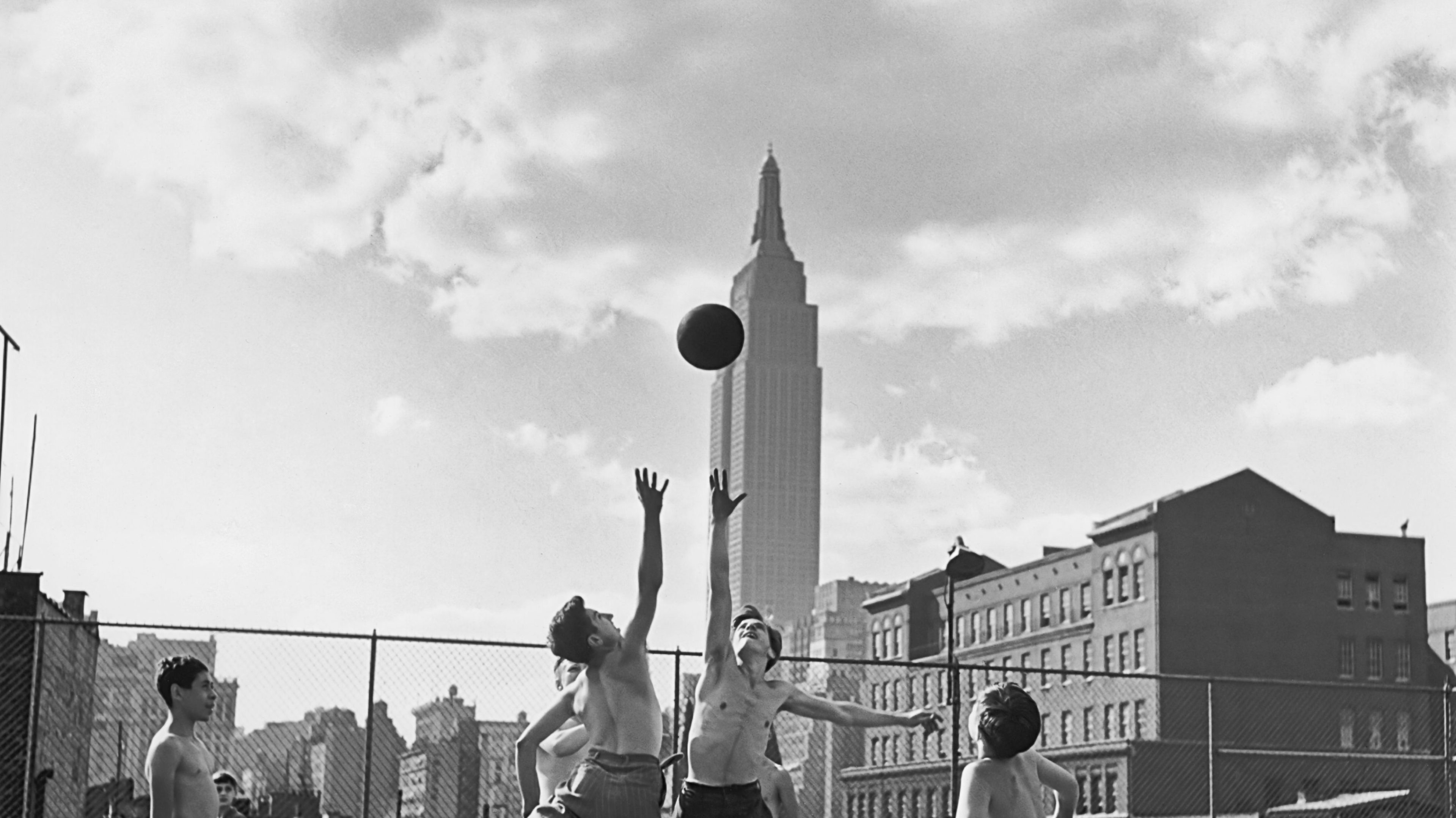 Rooftop basketball in NYC, circa 1950