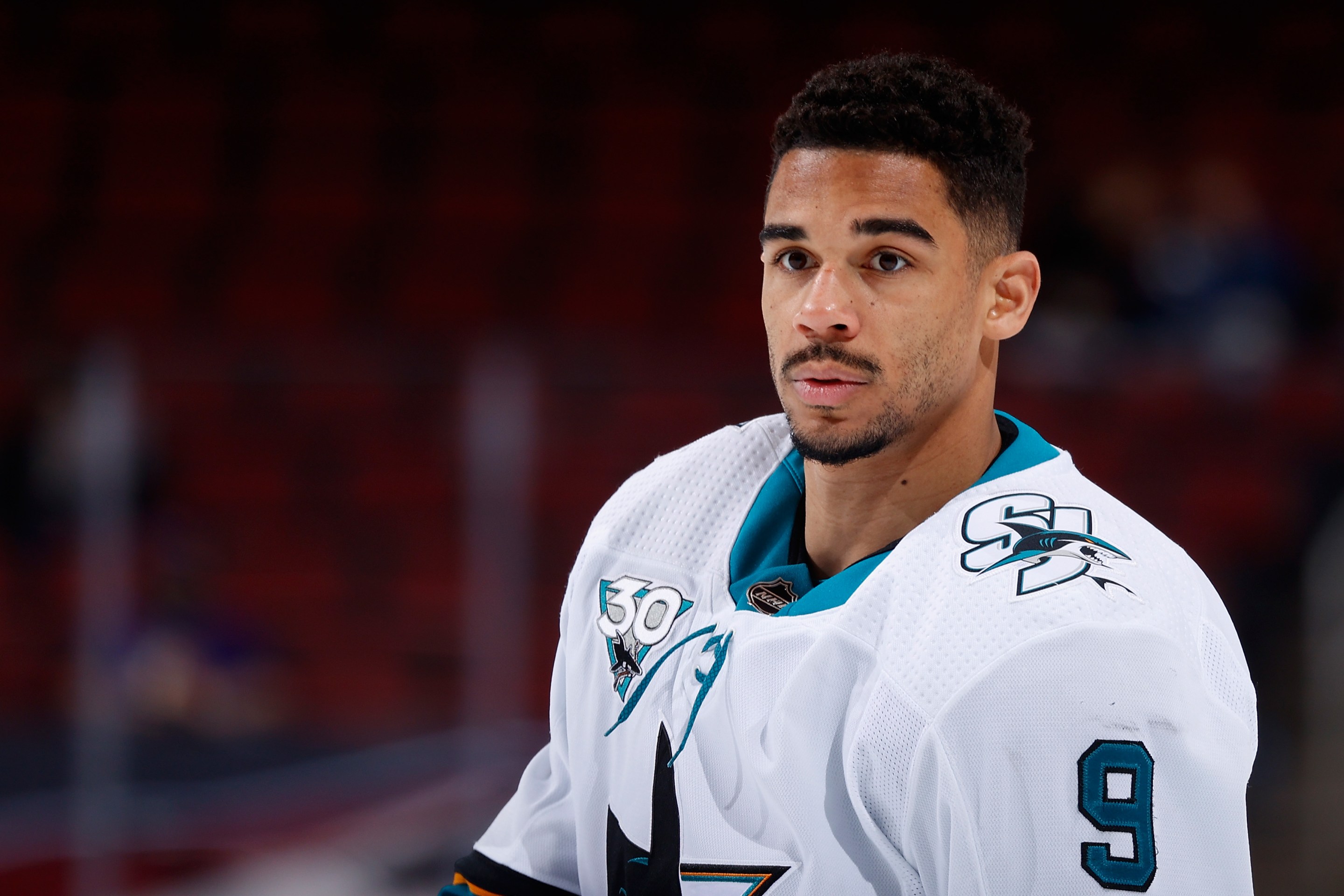 GLENDALE, ARIZONA - MARCH 27: Evander Kane #9 of the San Jose Sharks warms up during the NHL game against the Arizona Coyotes at Gila River Arena on March 27, 2021 in Glendale, Arizona. The Coyotes defeated the Sharks 4-0. (Photo by Christian Petersen/Getty Images)