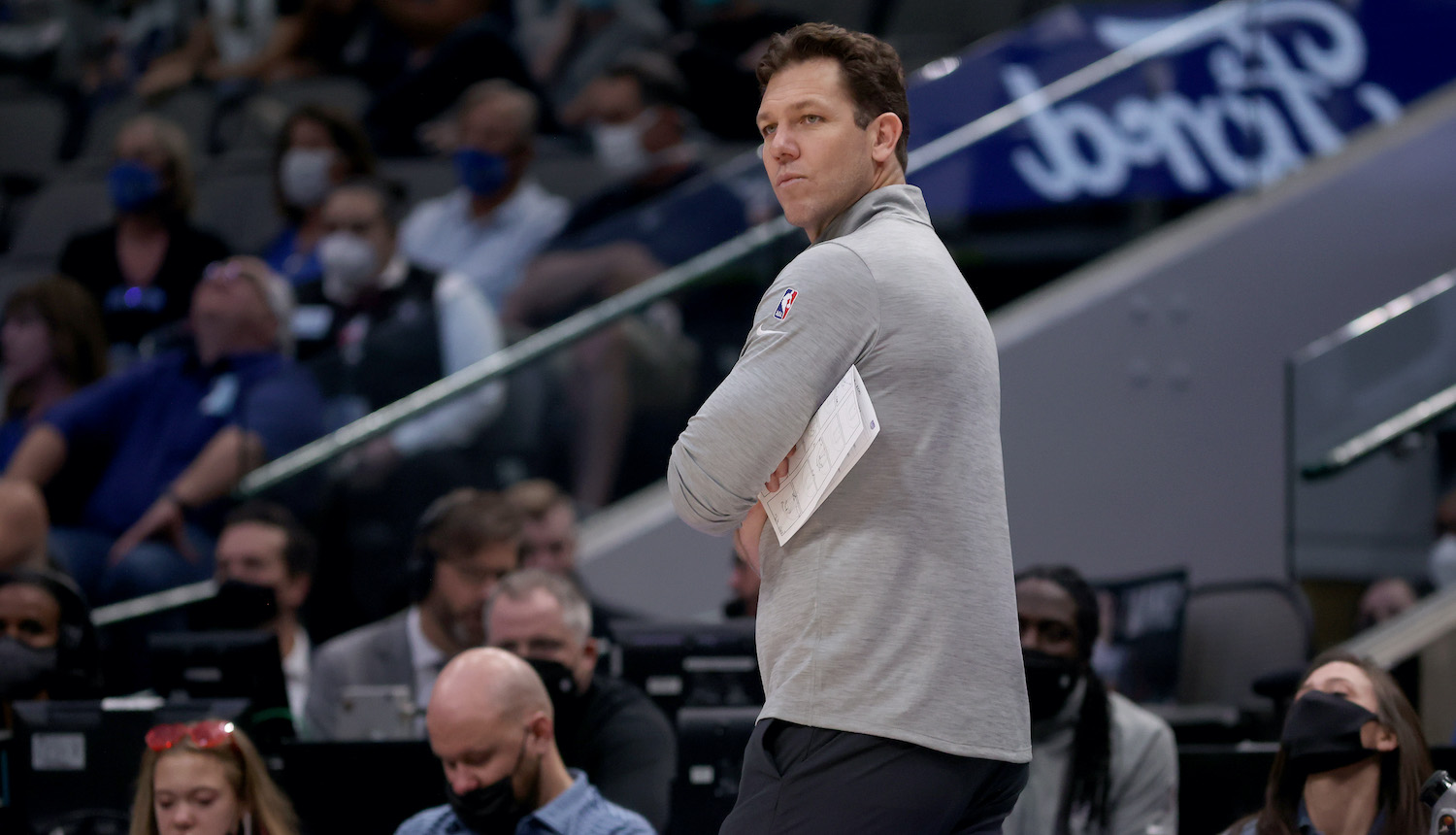 DALLAS, TEXAS - OCTOBER 31: Head coach Luke Walton of the Sacramento Kings looks on as the Kings take on the Dallas Mavericks at American Airlines Center on October 31, 2021 in Dallas, Texas. NOTE TO USER: User expressly acknowledges and agrees that, by downloading and or using this photograph, User is consenting to the terms and conditions of the Getty Images License Agreement. (Photo by Tom Pennington/Getty Images)