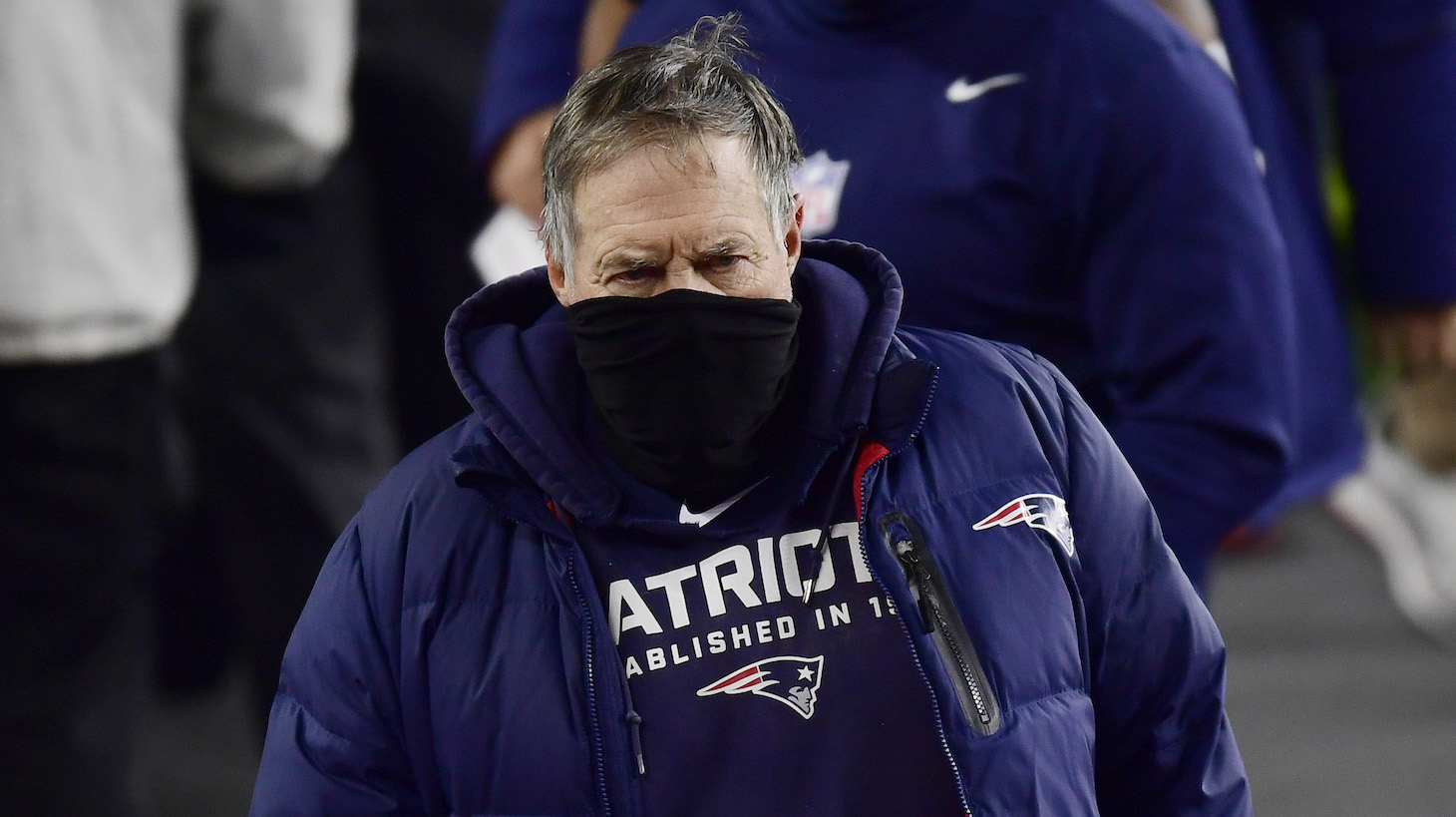 FOXBOROUGH, MASSACHUSETTS - DECEMBER 28: Head coach Bill Belichick of the New England Patriots exits the field after the first half against the Buffalo Bills at Gillette Stadium on December 28, 2020 in Foxborough, Massachusetts. (Photo by Billie Weiss/Getty Images)