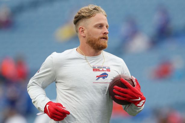 Bills welcome back Cole Beasley, Sports