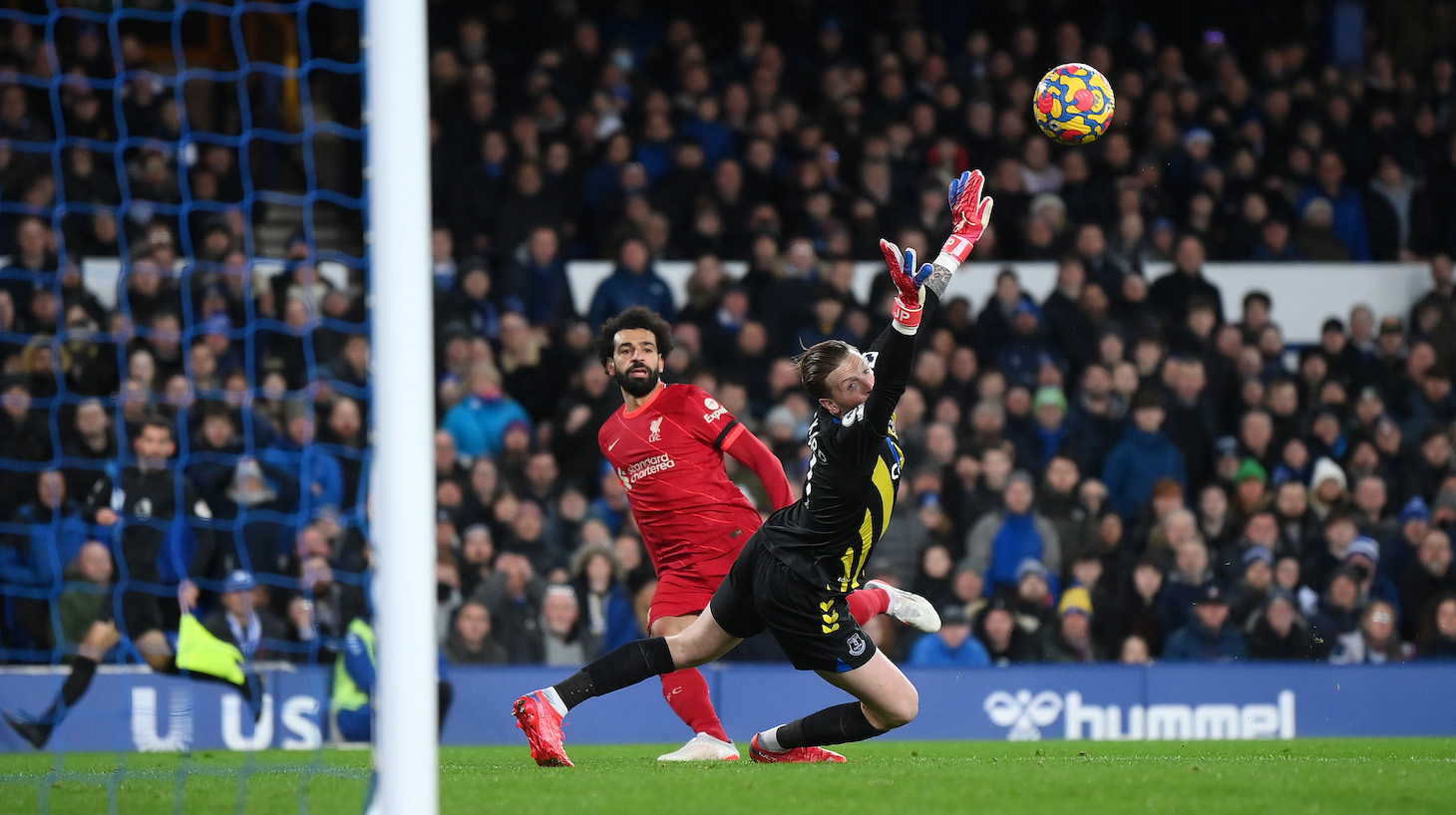 Jordan Pickford of Everton fails to save the Liverpool second goal scored by Mohamed Salah during the Premier League match between Everton and Liverpool at Goodison Park on December 01, 2021 in Liverpool, England.