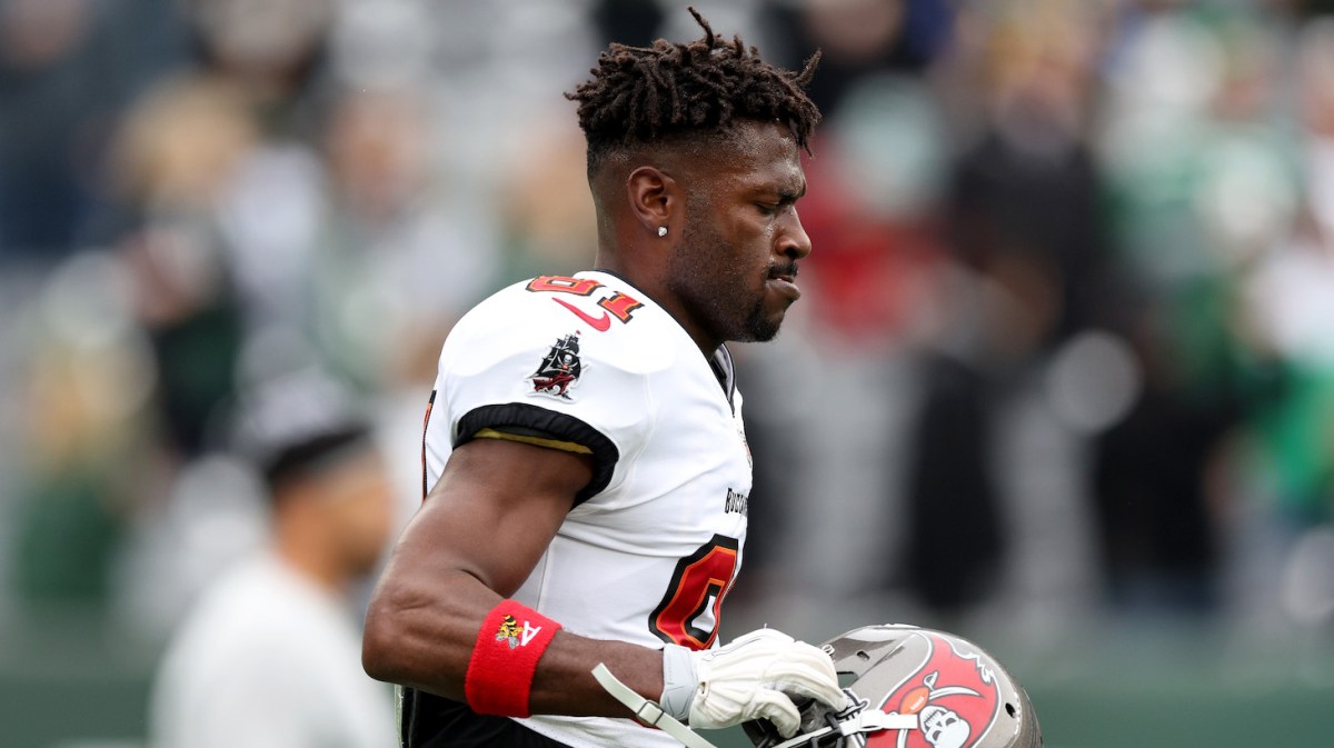 Antonio Brown #81 of the Tampa Bay Buccaneers looks on against the New York Jets during the game at MetLife Stadium on January 02, 2022 in East Rutherford, New Jersey. (Photo by Elsa/Getty Images)