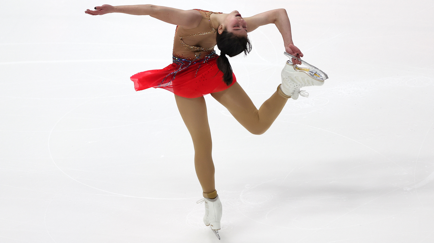 NASHVILLE, TENNESSEE - JANUARY 06: Alysa Liu skates in the Ladies Short Program during the U.S. Figure Skating Championships at Bridgestone Arena on January 06, 2022 in Nashville, Tennessee. (Photo by Matthew Stockman/Getty Images)