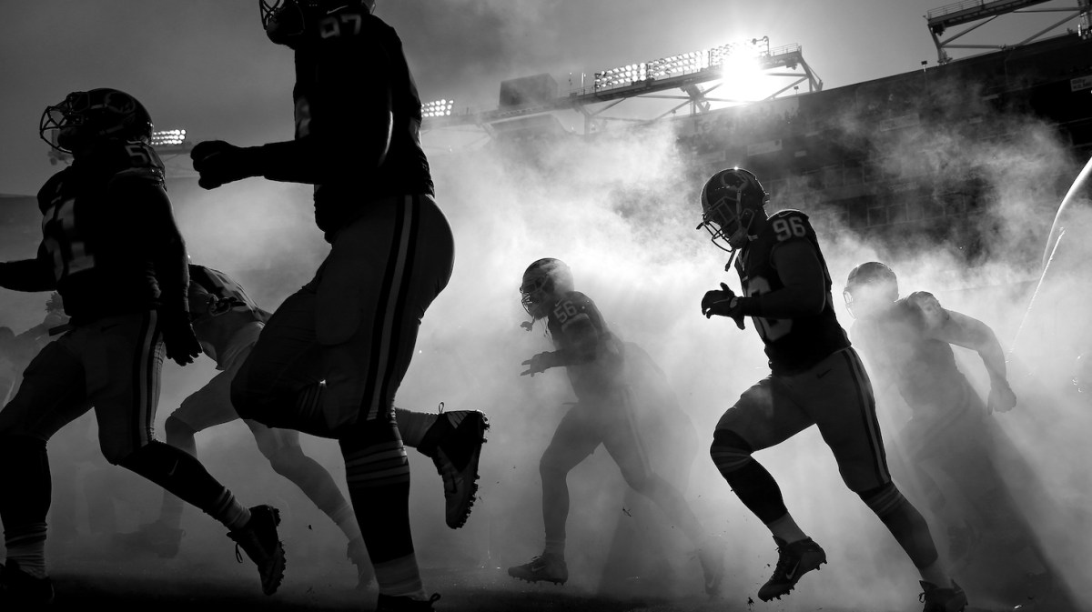 LANDOVER, MD - NOVEMBER 15: (Editors Note: This image has been converted to black and white) The Washington Redskins are introduced before playing the New Orleans Saints at FedExField on November 15, 2015 in Landover, Maryland. The Washington Redskins won, 47-14. (Photo by Patrick Smith/Getty Images)