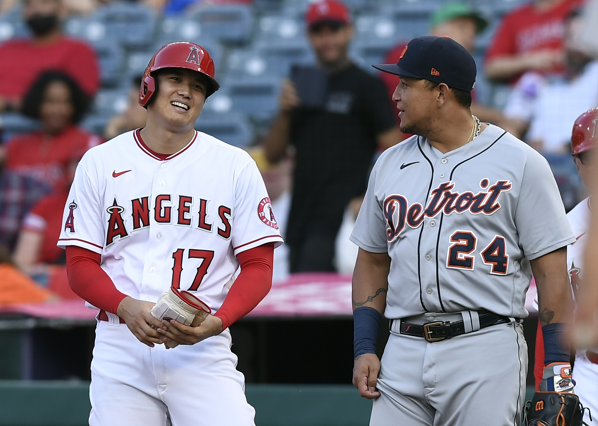Miguel Cabrera jokes with Shohei Ohtani
