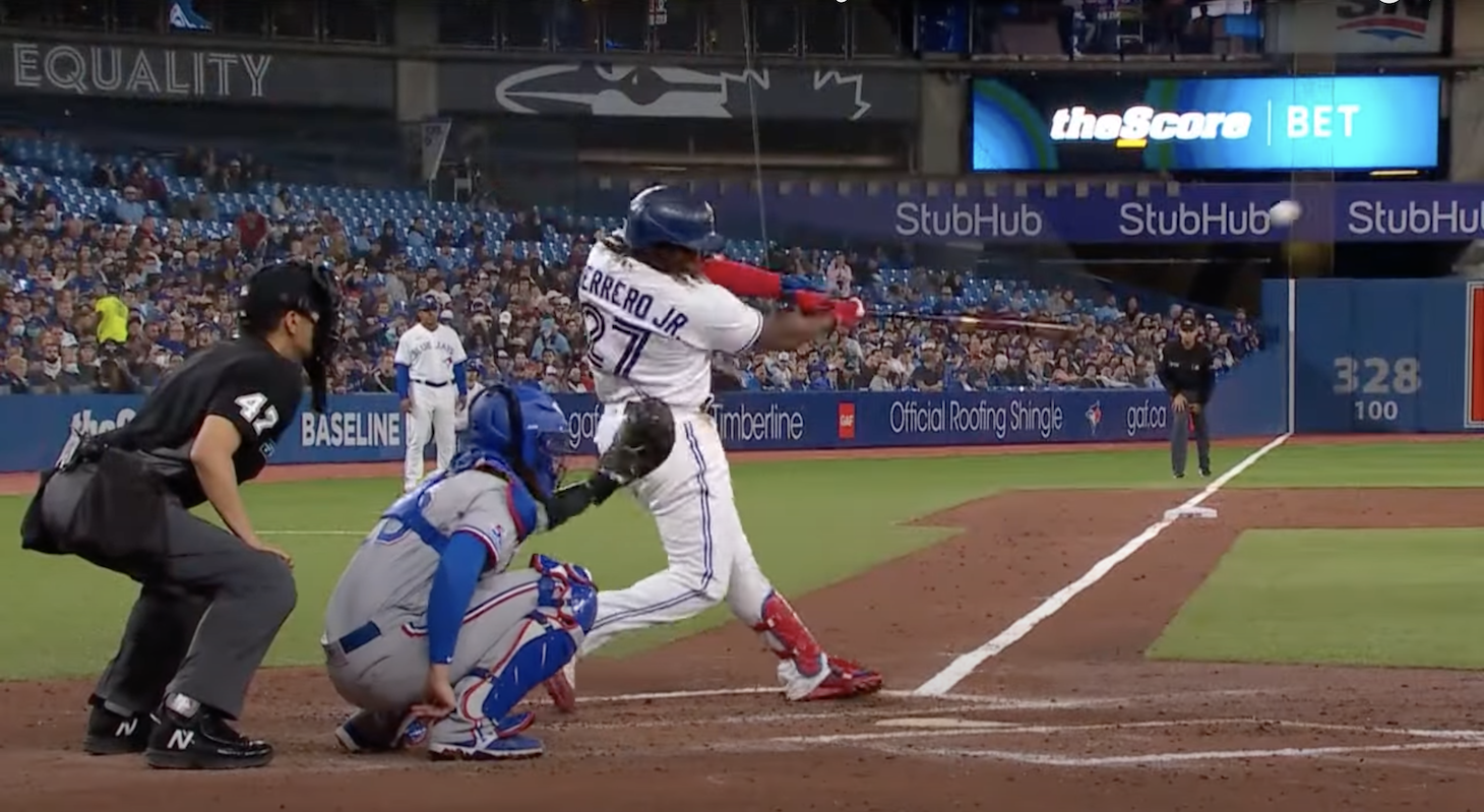 Vladimir Guerrero Jr. homers against the Texas Rangers, April 10 2022