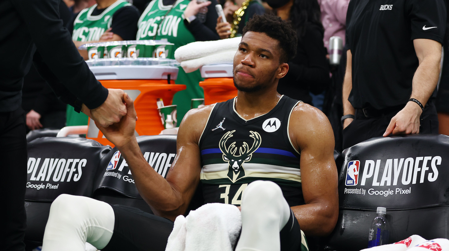 BOSTON, MASSACHUSETTS - MAY 15: Giannis Antetokounmpo #34 of the Milwaukee Bucks reacts on the bench during the fourth quarter in Game Seven of the 2022 NBA Playoffs Eastern Conference Semifinals against the Boston Celtics at TD Garden on May 15, 2022 in Boston, Massachusetts. NOTE TO USER: User expressly acknowledges and agrees that, by downloading and/or using this photograph, User is consenting to the terms and conditions of the Getty Images License Agreement. (Photo by Adam Glanzman/Getty Images)