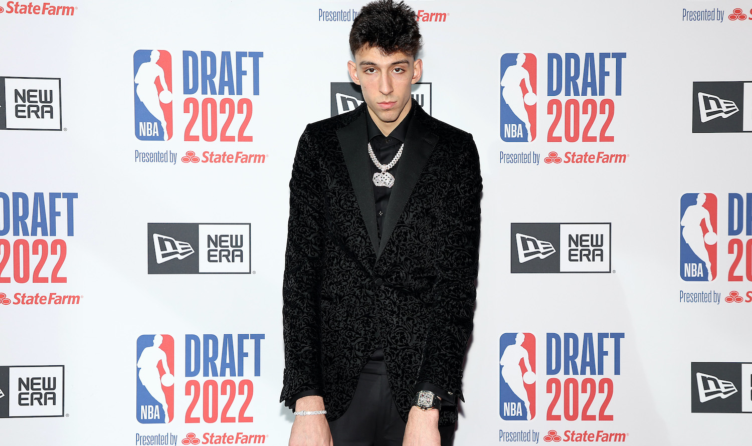 NEW YORK, NEW YORK - JUNE 23: Chet Holmgren poses for photos on the red carpet during the 2022 NBA Draft at Barclays Center on June 23, 2022 in New York City. NOTE TO USER: User expressly acknowledges and agrees that, by downloading and or using this photograph, User is consenting to the terms and conditions of the Getty Images License Agreement. (Photo by Arturo Holmes/Getty Images)