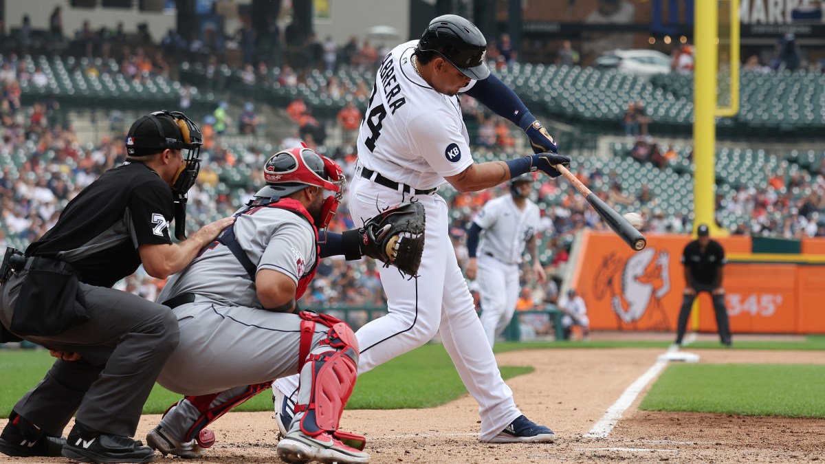 Miguel Cabrera hits a two-run double