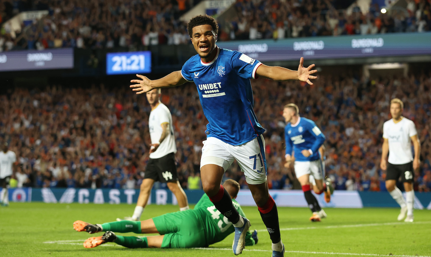GLASGOW, SCOTLAND - AUGUST 09: Malik Tillman of Rangers celebrates scoring his team's third goal during the UEFA Champions League Third Qualifying Round second leg match between Glasgow Rangers and Royale Union Saint-Gilloise at Ibrox Stadium on August 09, 2022 in Glasgow, Scotland. (Photo by Ian MacNicol/Getty Images)