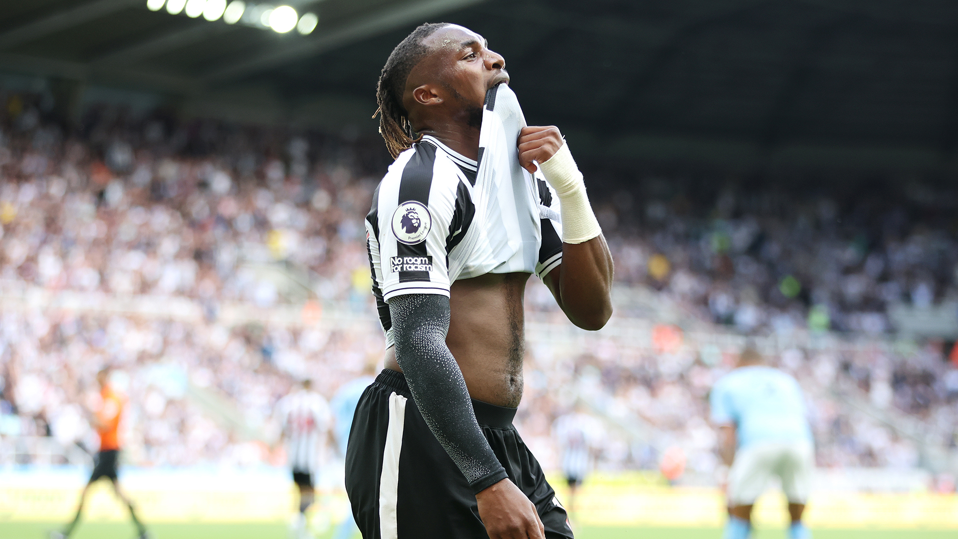 Allan Saint-Maximin of Newcastle United reacts after a missed sho during the Premier League match between Newcastle United and Manchester City at St. James Park on August 21, 2022 in Newcastle upon Tyne, England.