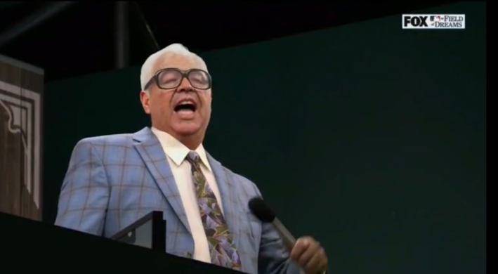 Harry Caray leads 'Field Of Dreams' crowd in rendition of 'Take Me