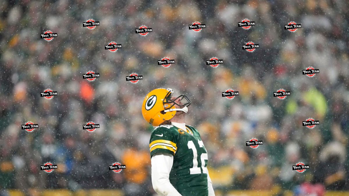 Aaron Rodgers sucks, the Packers suck, the front office is scared, and  Green Bay is beyond repair : r/nfl