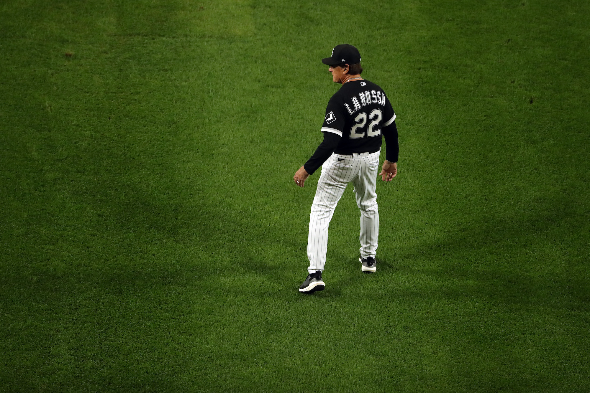 CHICAGO, ILLINOIS - AUGUST 26: Tony La Russa #22 of the Chicago White Sox walk on the field in the sixth inning during a game between the Arizona Diamondbacks and the Chicago White Sox at Guaranteed Rate Field on August 26, 2022 in Chicago, Illinois. (Photo by Chase Agnello-Dean/Getty Images)