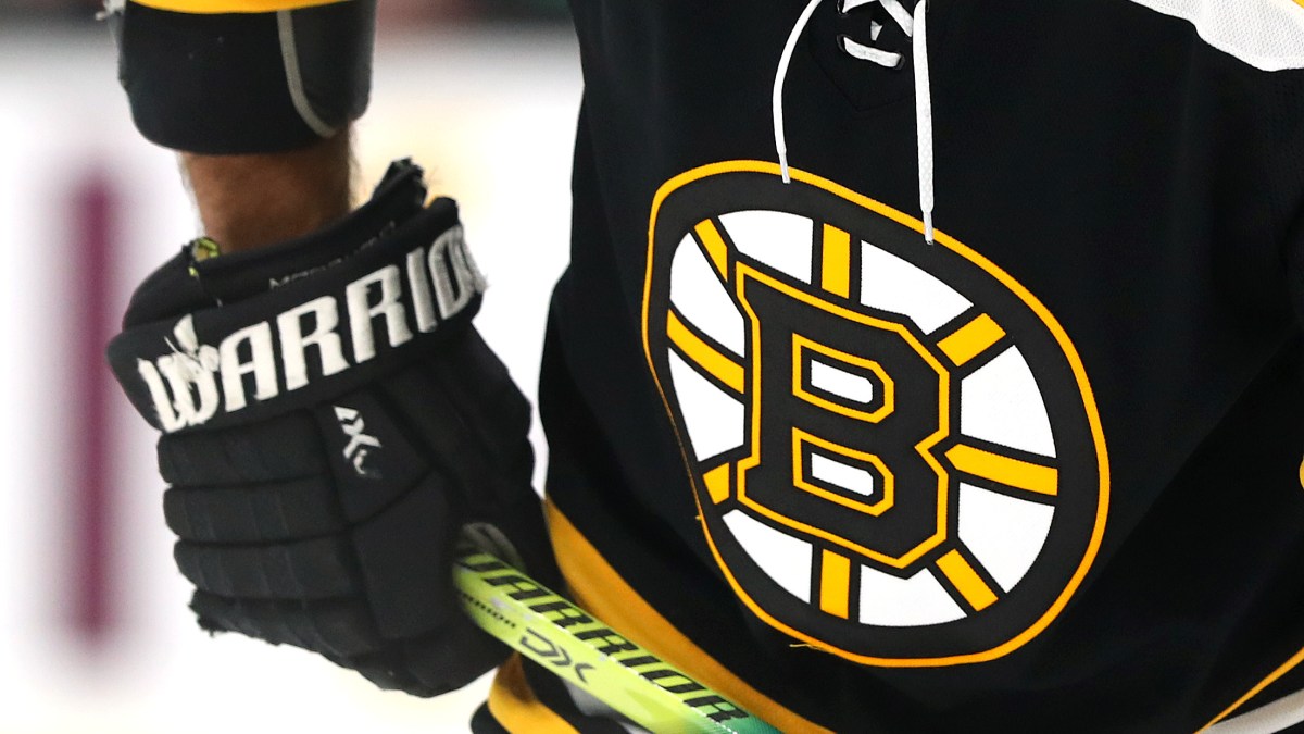 BOSTON, MASSACHUSETTS - SEPTEMBER 23: A detail of the Bruins logo on the sweater of Brad Marchand #63 of the Boston Bruins during the first period of the preseason game between the Philadelphia Flyers and the Boston Bruins at TD Garden on September 23, 2019 in Boston, Massachusetts. (Photo by Maddie Meyer/Getty Images)