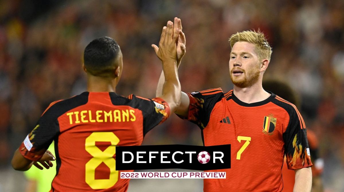 Belgium's midfielder Kevin De Bruyne (R) celebrates with teammates after opening the scoring during the Nations League League A Group 4 football match between Belgium and Wales at The King Baudouin Stadium in Brussels on September 22, 2022.