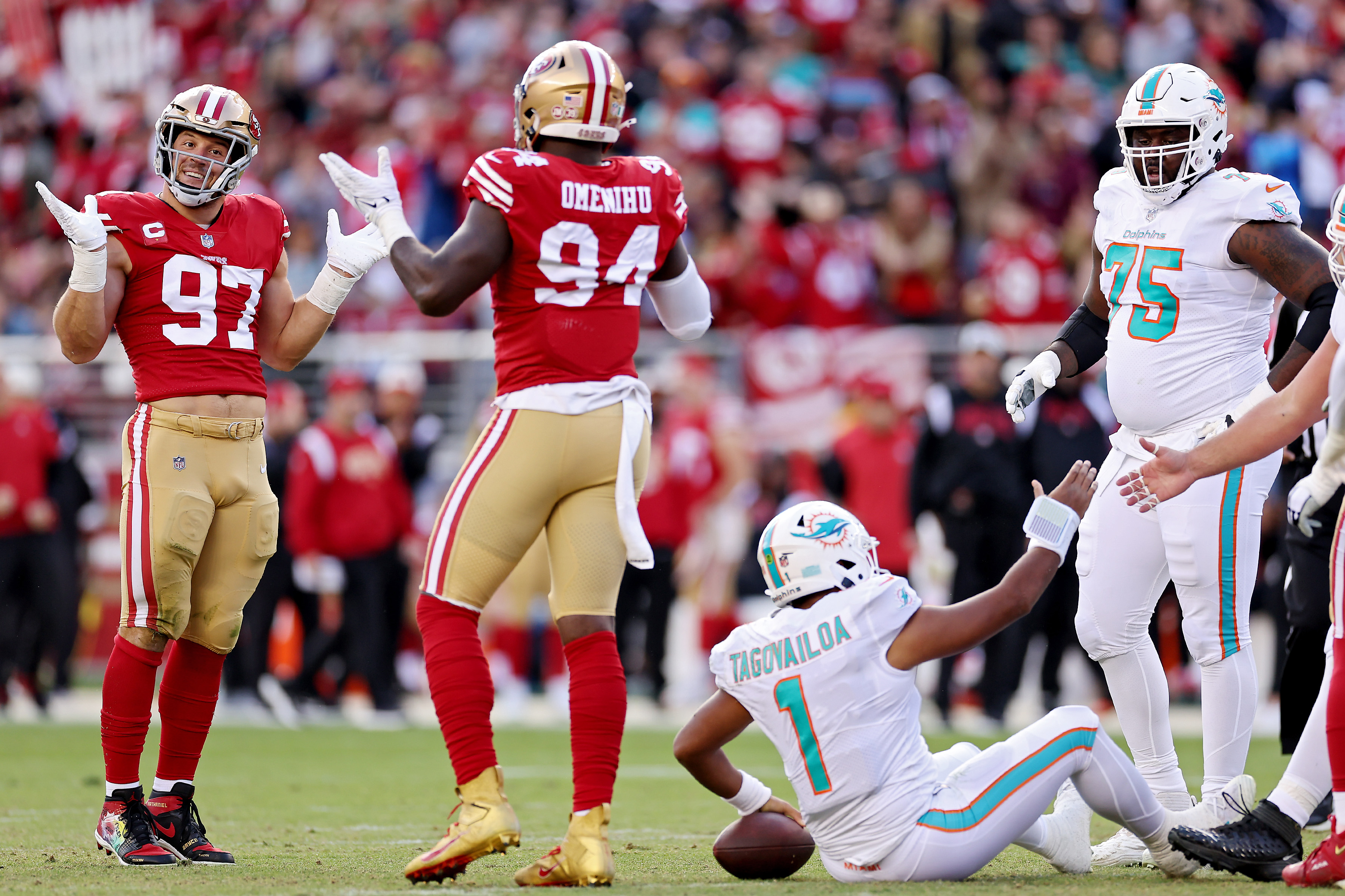 Fourth-string QB Josh Johnson leads 49ers to Christian McCaffrey TD