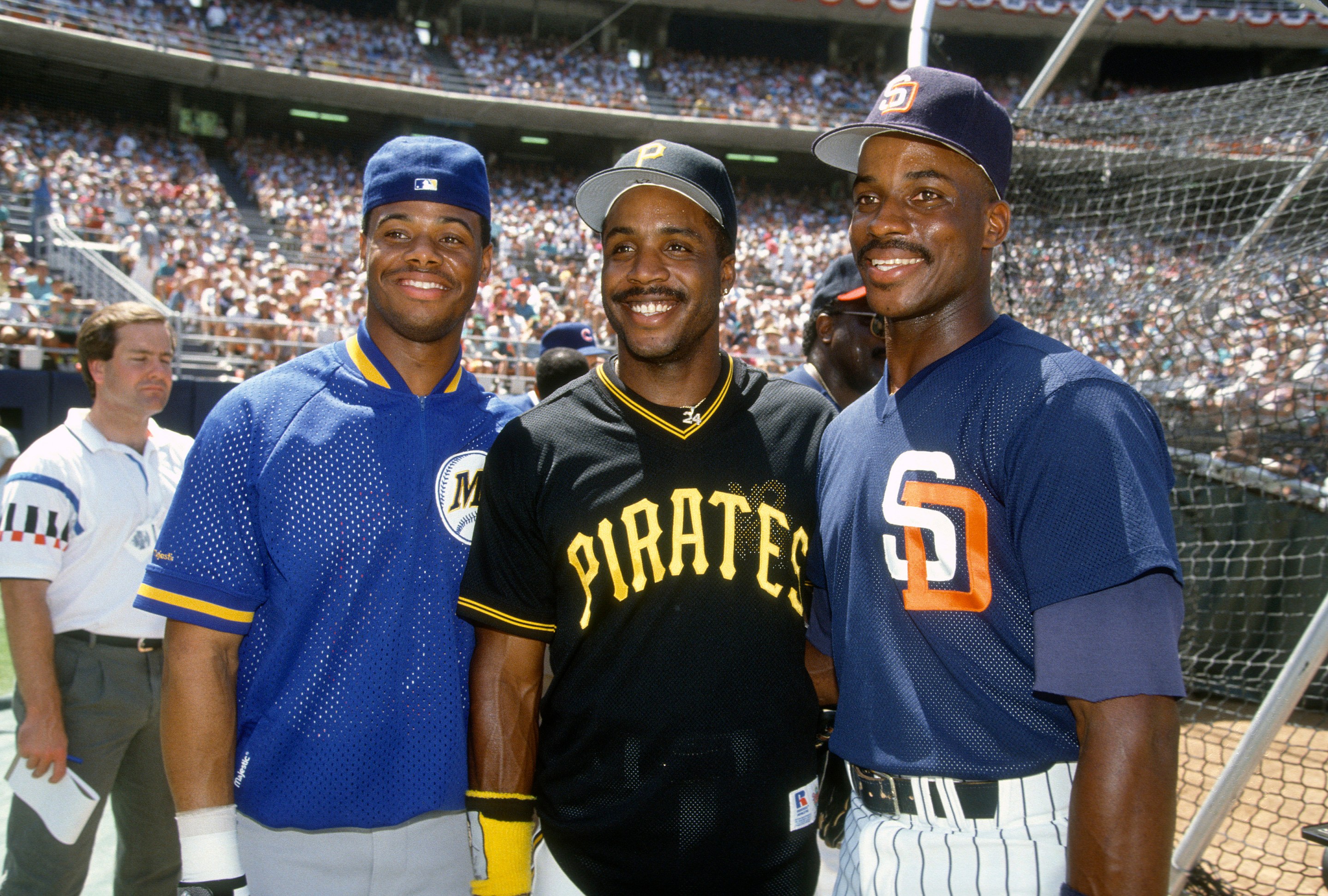 SAN DIEGO, CA - JULY 14: Ken Griffey Jr #24 of the Seattle Mariners, Barry Bonds #24 of the Pittsburgh Pirates and Fred McGriff #19 of the San Diego Padres poses together for this portrait during batting practice prior to the 1992 Major League Baseball All-Star game July 14, 1992 at Jack Murphy Stadium in San Diego, California. The American League beat the National League 13-6. (Photo by Focus on Sport/Getty Images)