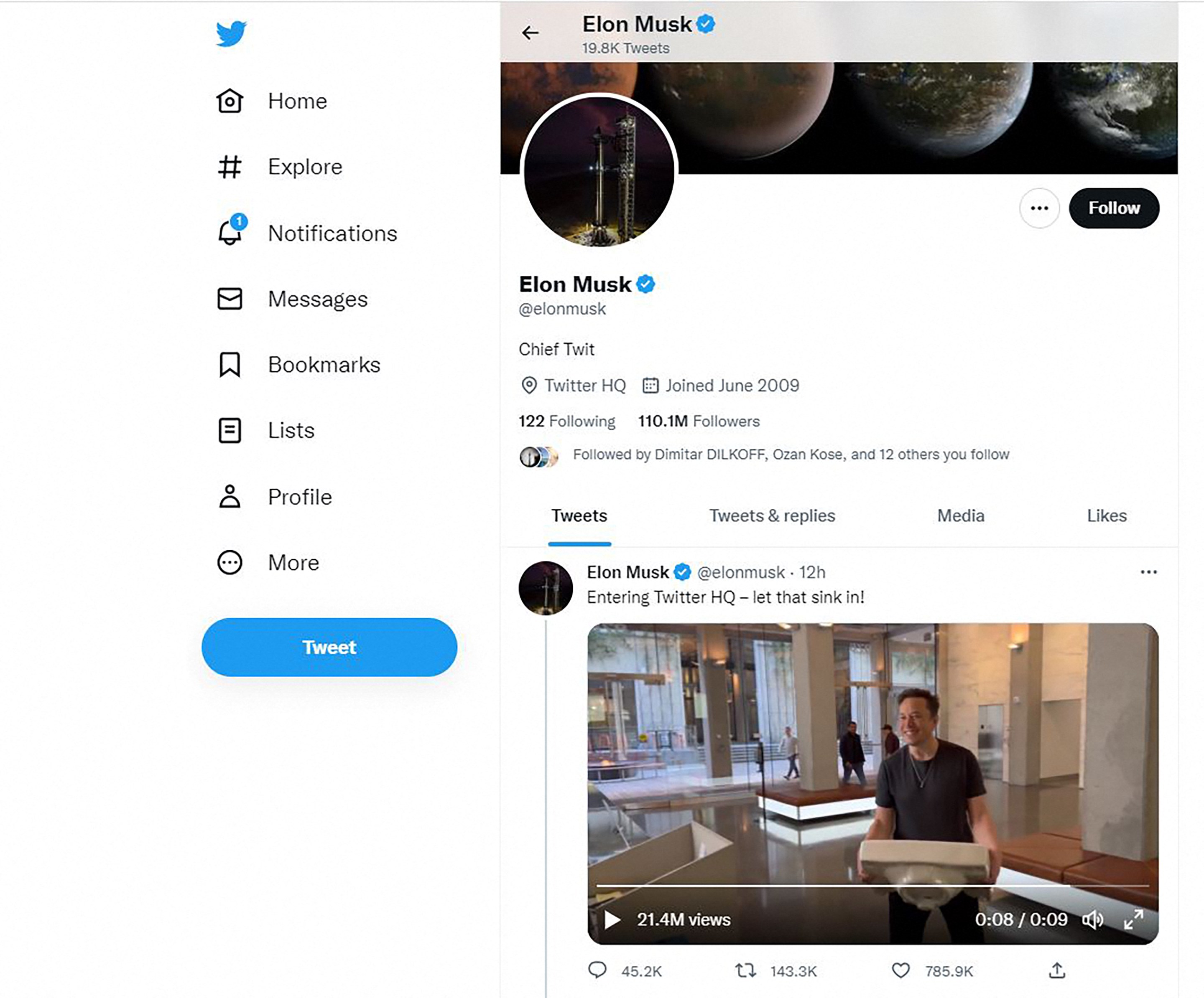 This screen grab shows the Twitter account of billionaire Tesla chief Elon Musk on October 27, 2022.