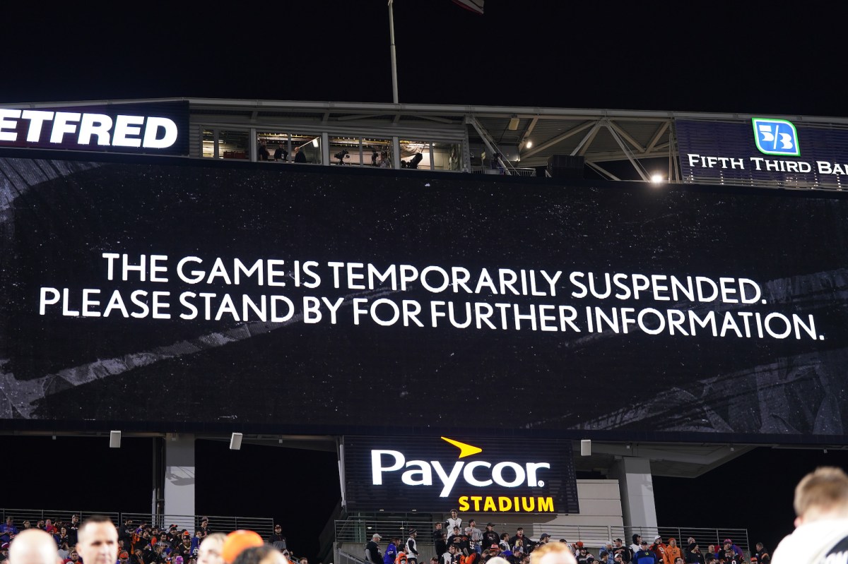 Fans react to NFL canceling suspended Bills-Bengals game