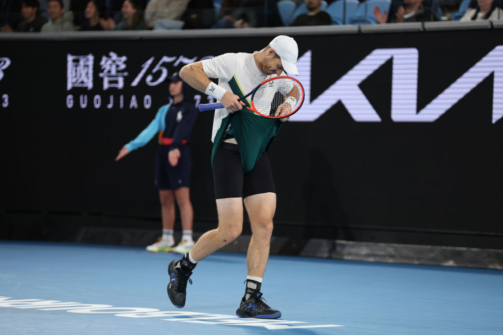 Andy Murray frustrated during his match against Thanasi Kokkinakis