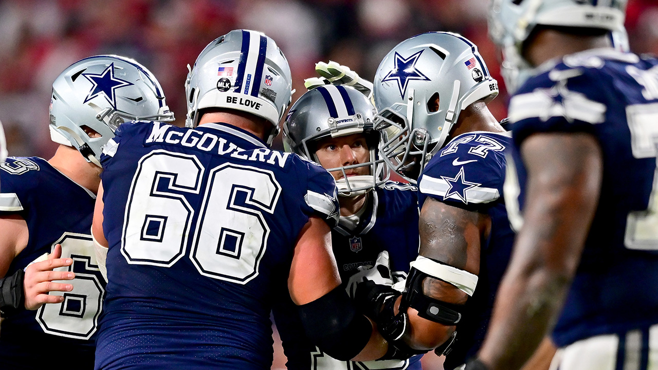 Brett Maher misses NFL record 4 extra points, but Cowboys stick