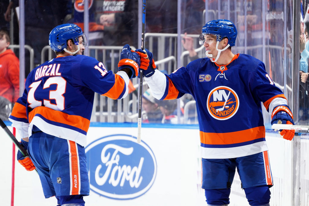 Bo Horvat is congratulated by Mat Barzal after scoring