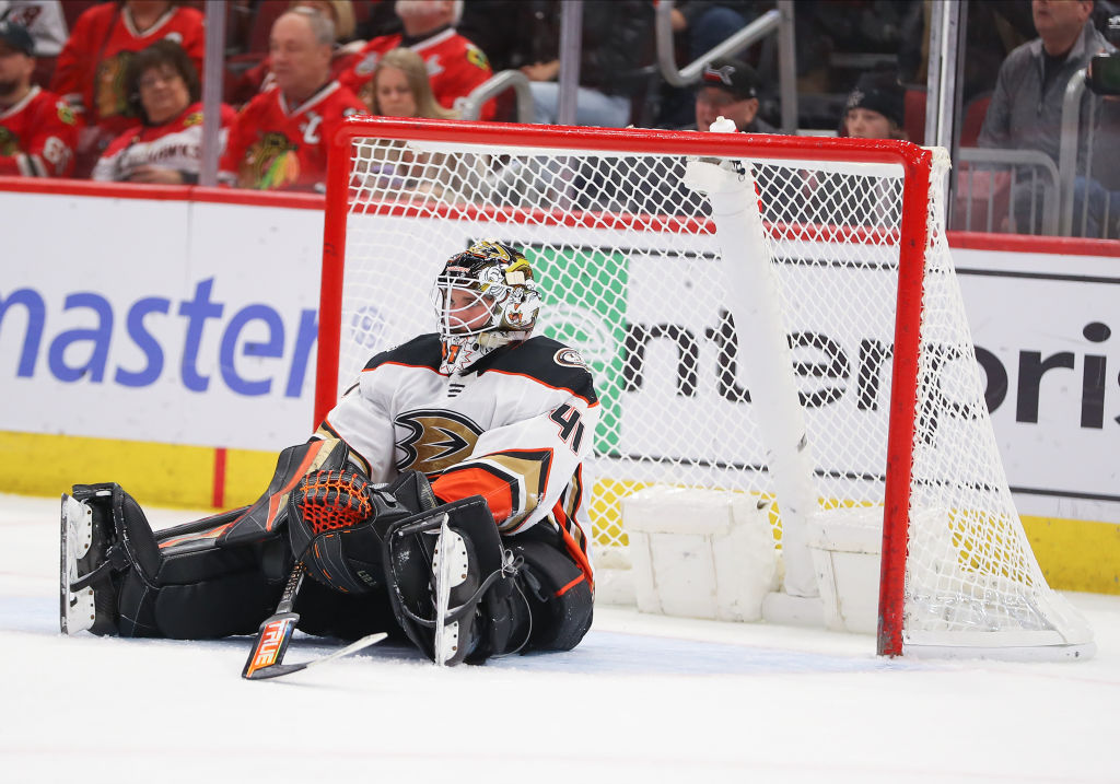 Anaheim Ducks Goalie Anthony Stolarz sits on the ice