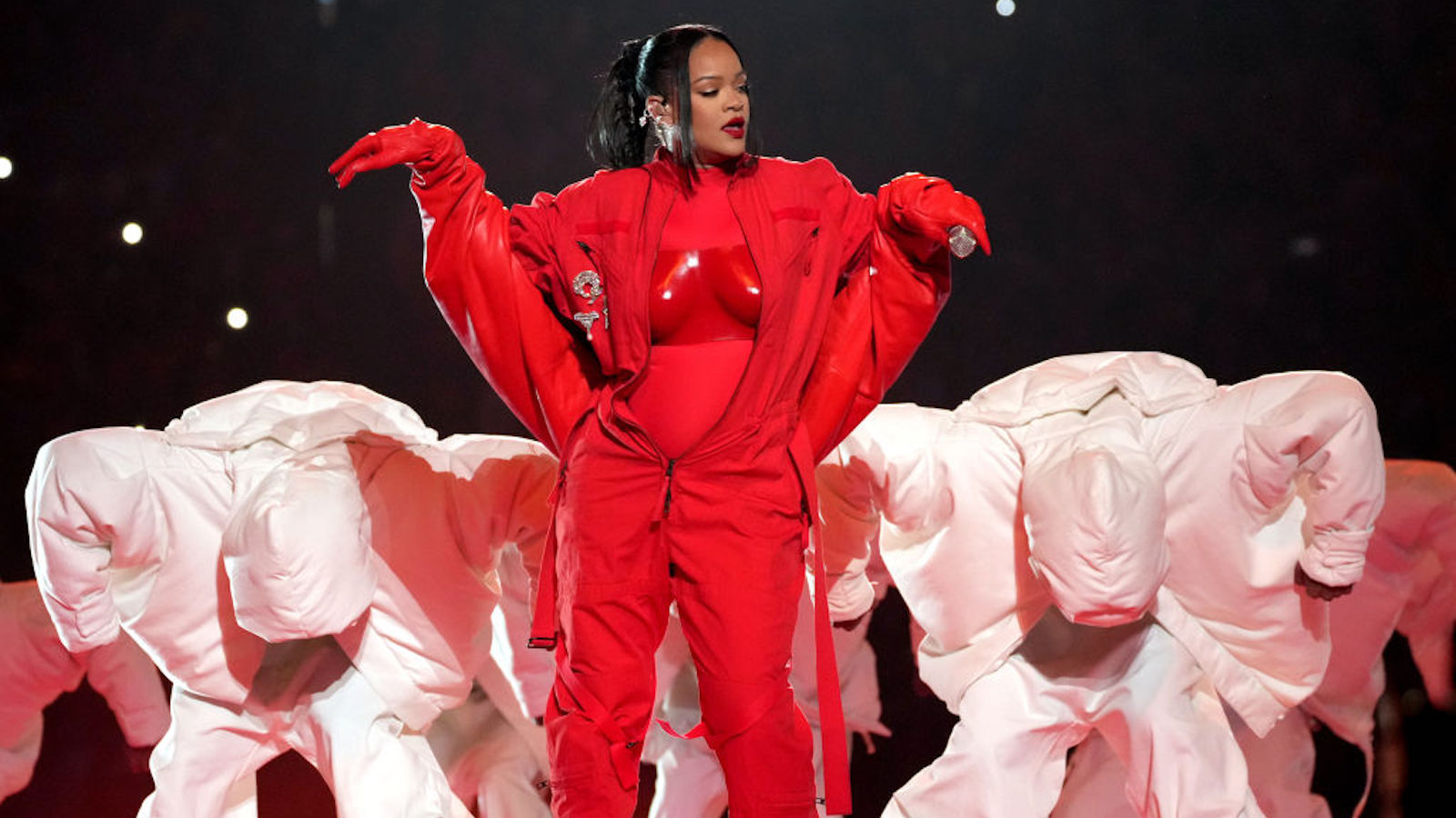 Rihanna performs at the super bowl