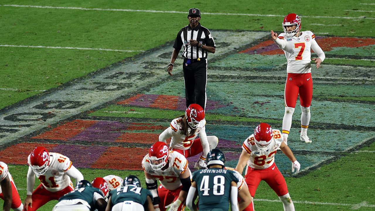 GLENDALE, ARIZONA - FEBRUARY 12: Harrison Butker #7 of the Kansas City Chiefs kicks the go ahead field goal during the fourth quarter against the Philadelphia Eagles in Super Bowl LVII at State Farm Stadium on February 12, 2023 in Glendale, Arizona.