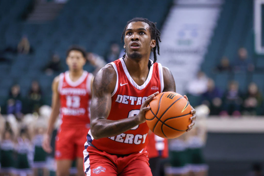 Detroit Mercy Titans guard Antoine Davis (0) at the foul line during the first half of the men's college basketball game between the Detroit Titans and Cleveland State Vikings on December 3, 2022, at the Wolstein Center in Cleveland, OH.