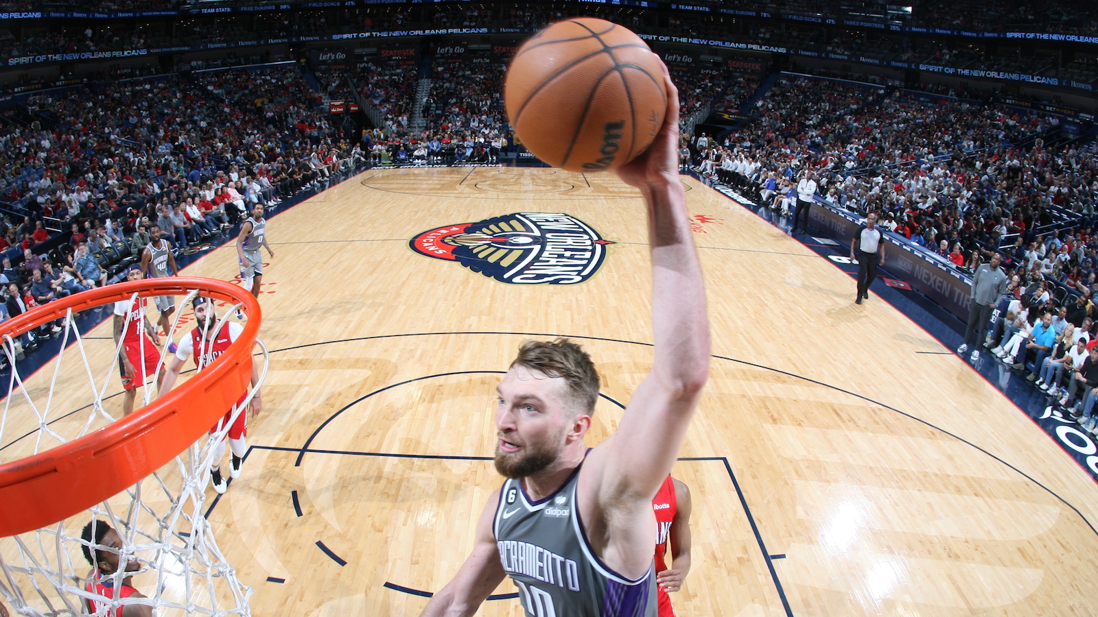 NEW ORLEANS, LA - APRIL 4: Domantas Sabonis #10 of the Sacramento Kings drives to the basket during the game against the New Orleans Pelicans on April 4, 2023 at the Smoothie King Center in New Orleans, Louisiana. NOTE TO USER: User expressly acknowledges and agrees that, by downloading and or using this Photograph, user is consenting to the terms and conditions of the Getty Images License Agreement. Mandatory Copyright Notice: Copyright 2023 NBAE