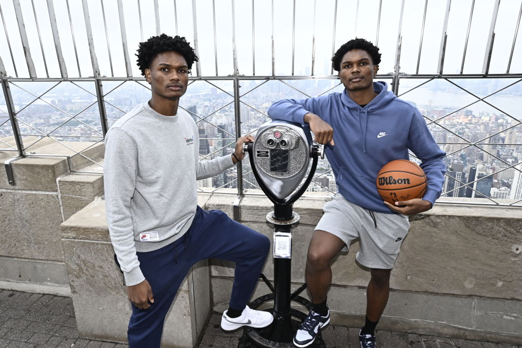 NEW YORK, NEW YORK - JUNE 20: Draft Prospects Amen Thompson and Ausar Thompson visit the Empire State Building on June 20th, 2023 in New York City, New New York. NOTE TO USER: User expressly acknowledges and agrees that, by downloading and/or using this photograph, user is consenting to the terms and conditions of the Getty Images License Agreement. Mandatory Copyright Notice: Copyright 2023 NBAE