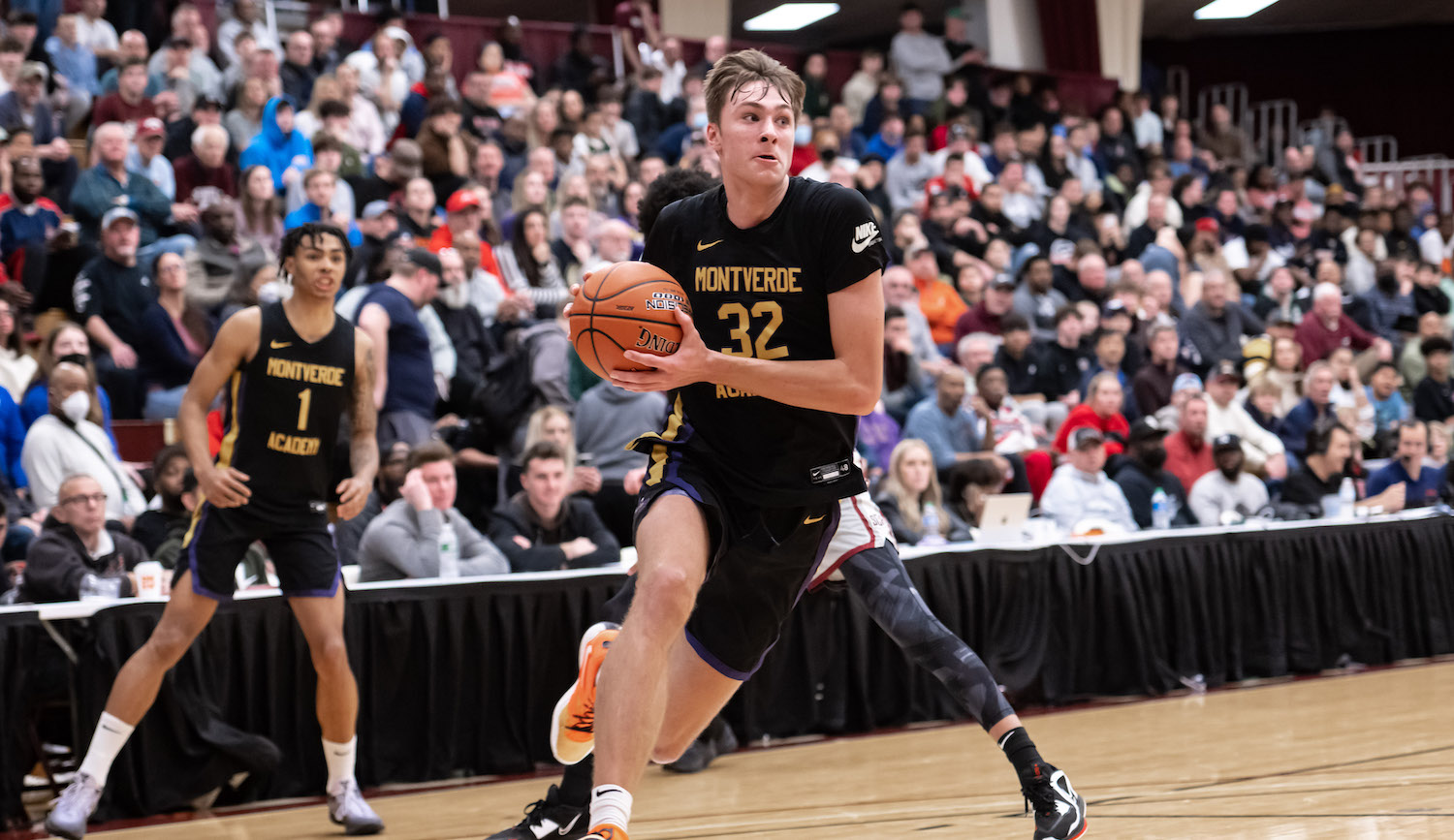 SPRINGFIELD, MA - JANUARY 16: Cooper Flagg of Montverde (32) drives to the basket during the Hoophall Classic high school basketball game between Montverde Academy and Sunrise Christian on January 16, 2023 at Blake Arena in Springfield, MA (Photo by John Jones/Icon Sportswire)