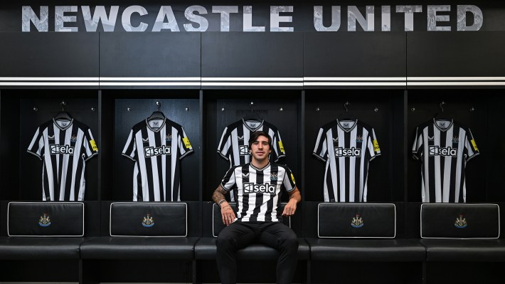 Newcastle United new signing Sandro Tonali poses for photographs in the dressing room at St. James' Park on July 06, 2023 in Newcastle upon Tyne, England.